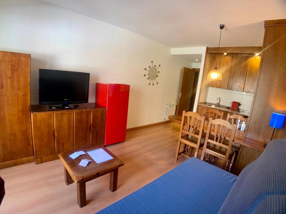 Apartamentos Los Lagos Benasque Exterior photo