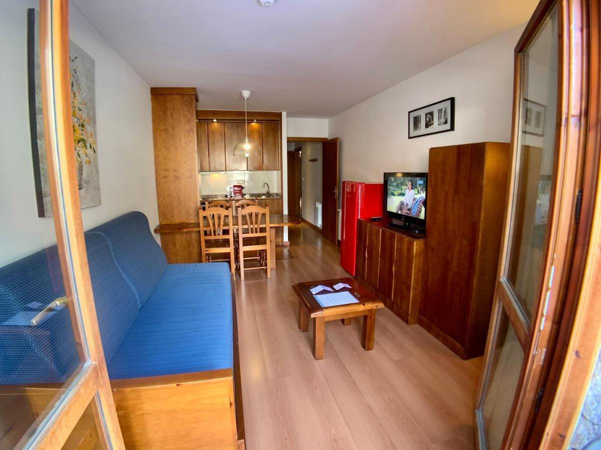 Apartamentos Los Lagos Benasque Exterior photo