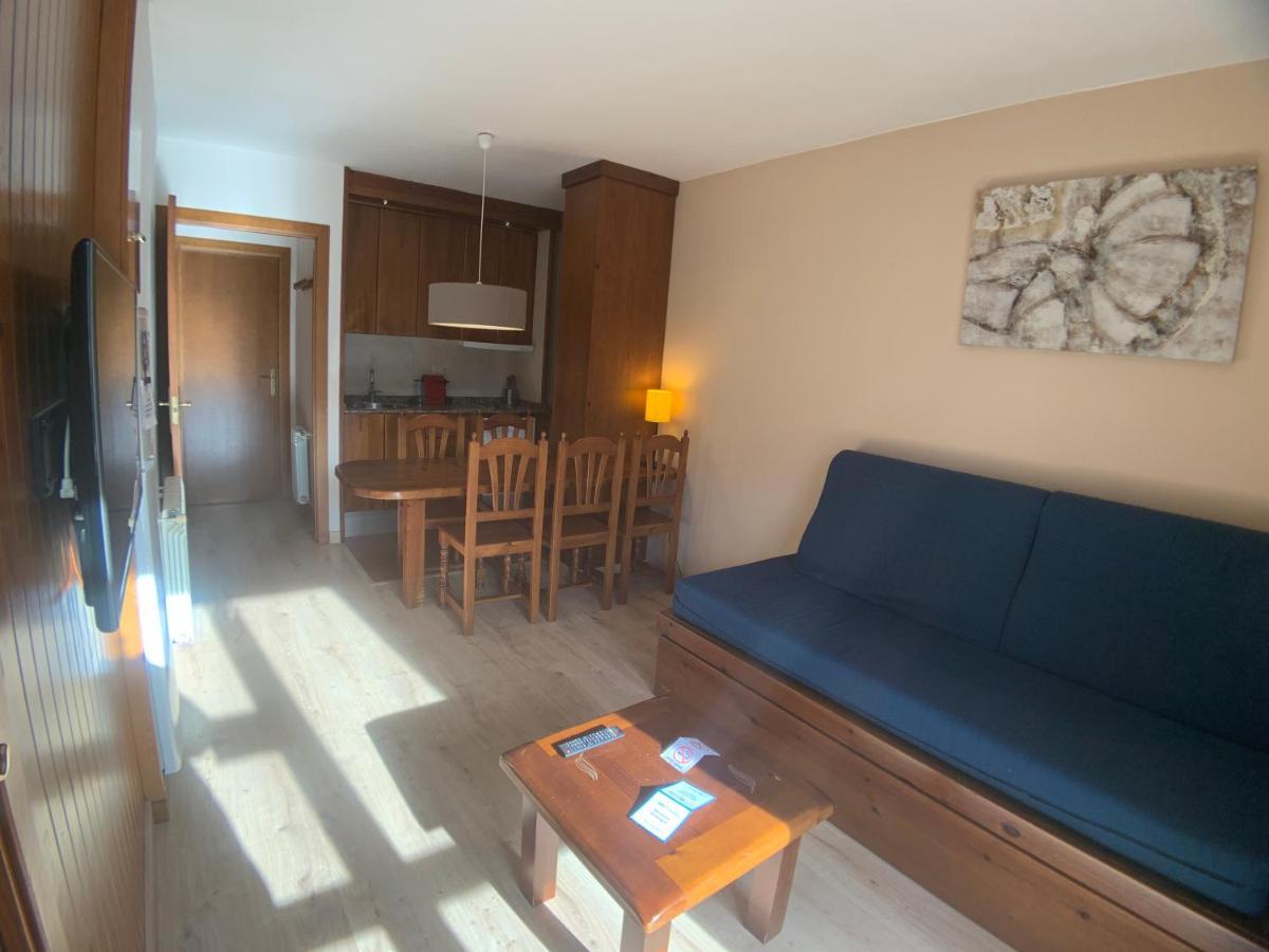 Apartamentos Los Lagos Benasque Exterior photo