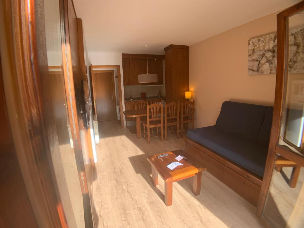Apartamentos Los Lagos Benasque Exterior photo